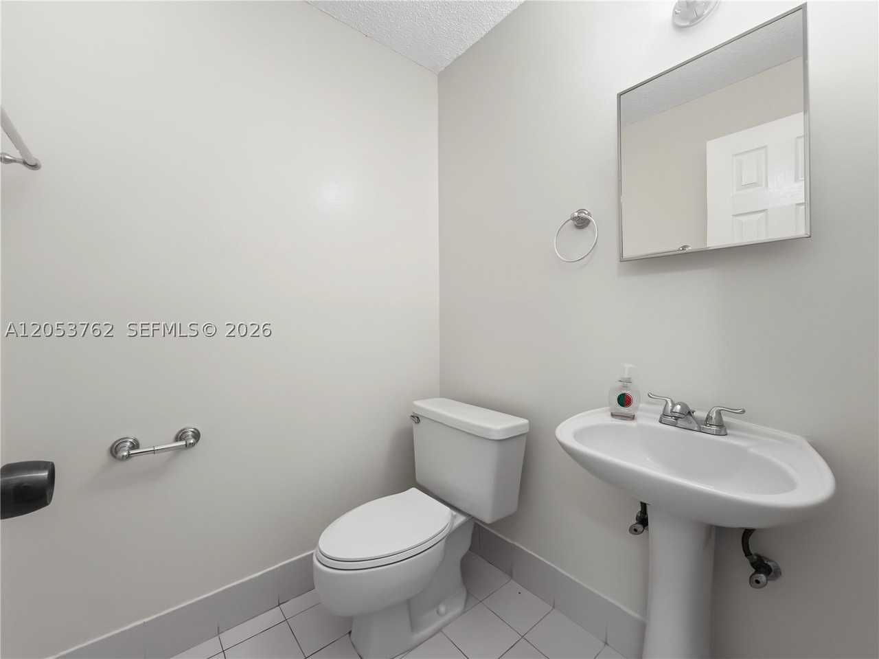 13314 Sw 60th Ter - Photo 6 of 35