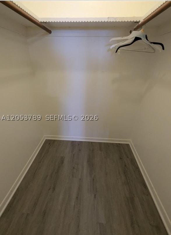 4047 Nw 16th St #403 - Photo 5 of 15