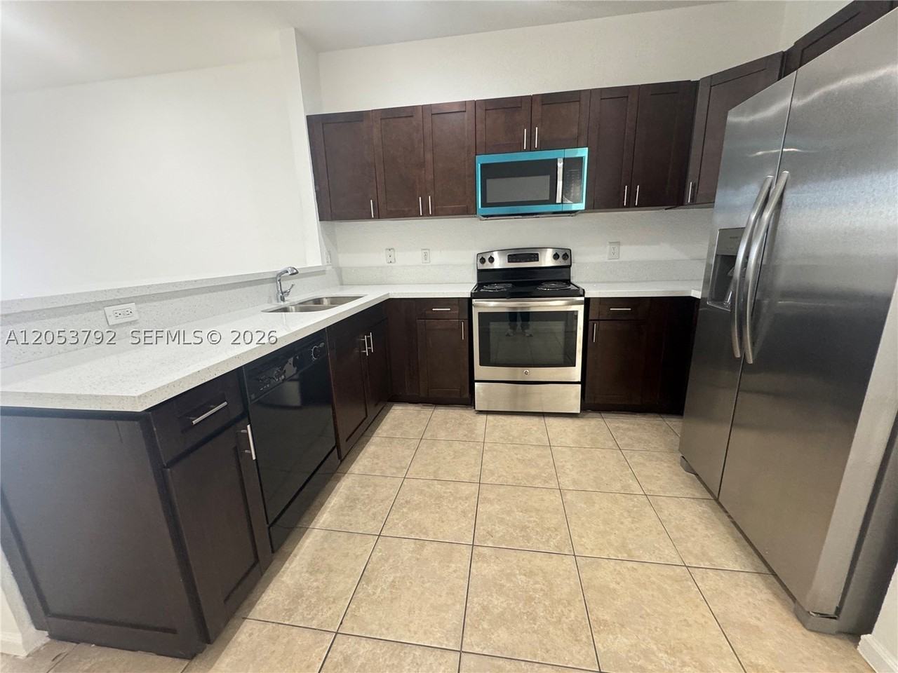 1415 Nw 34th Way #1415 - Photo 5 of 23
