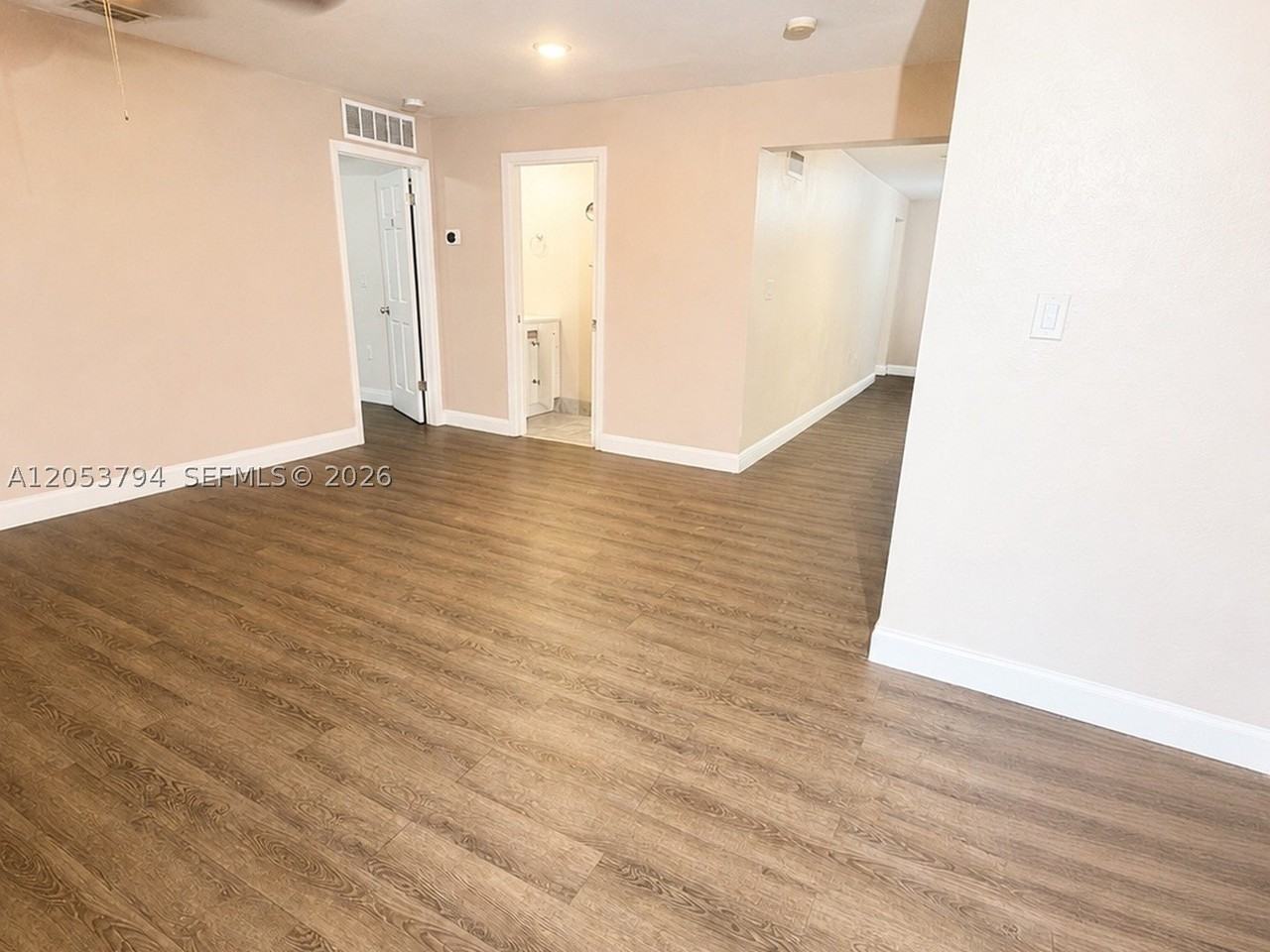 985 Sw 10th St #3 - Photo 3 of 9