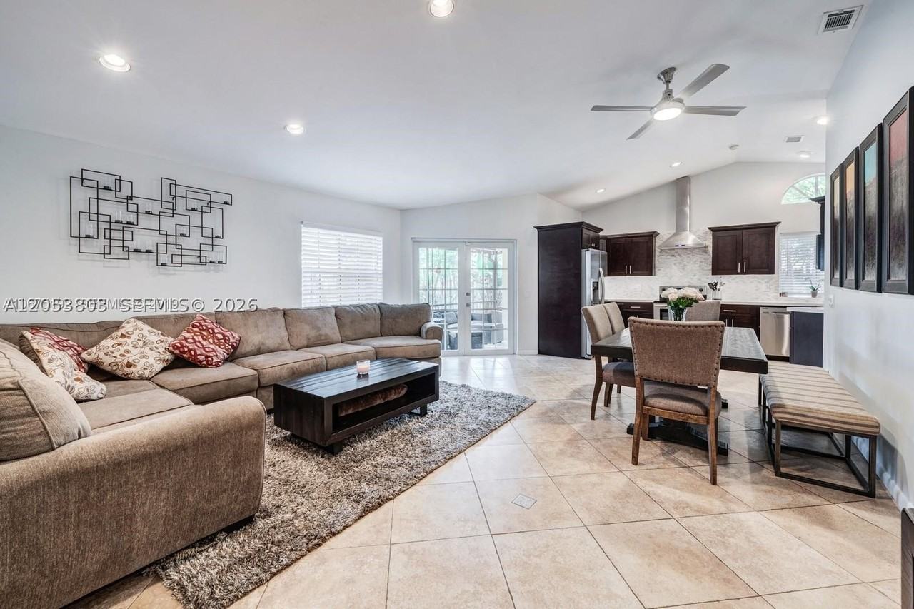 1377 Garden Rd #1377 - Photo 4 of 32