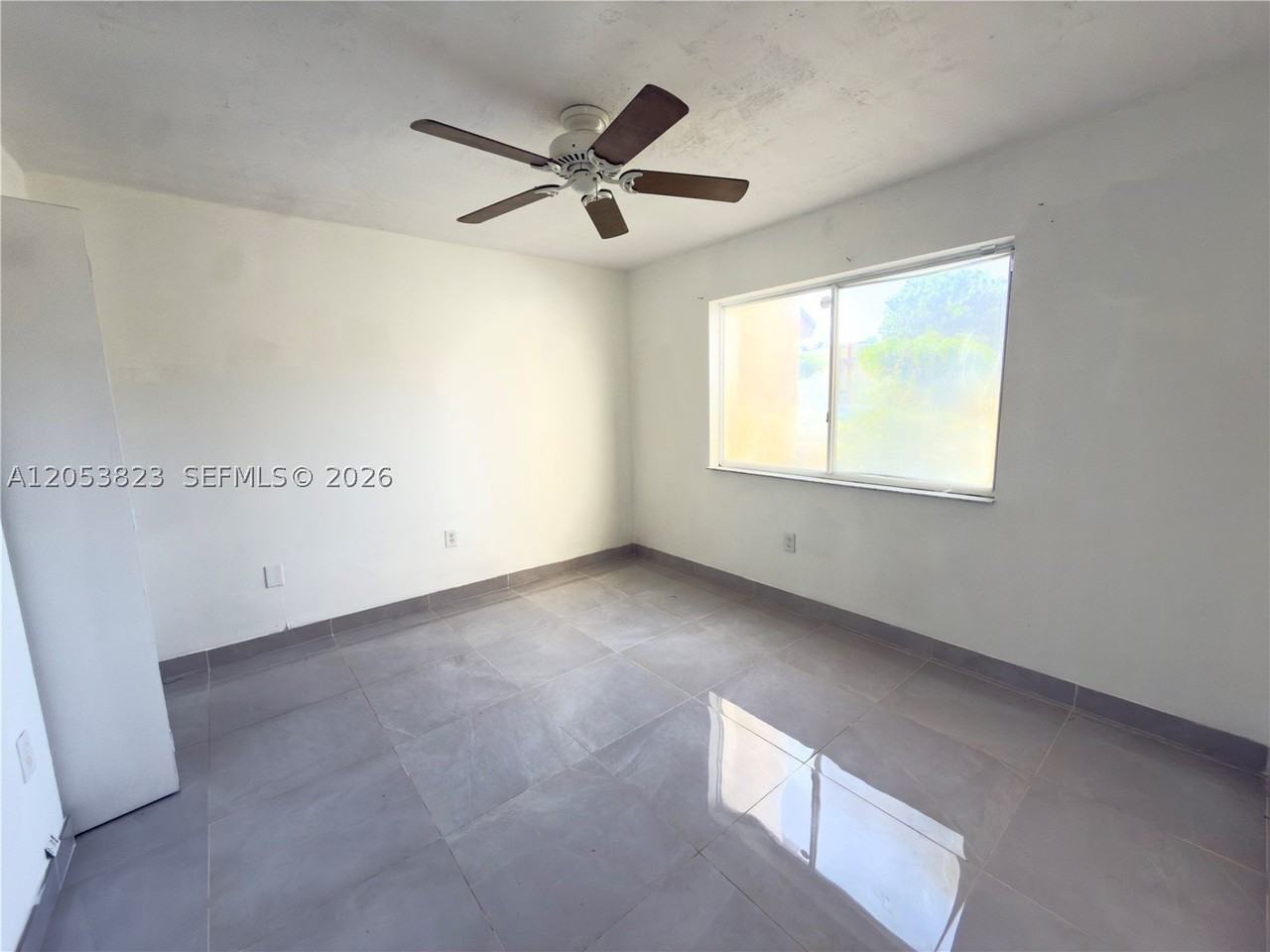 14010 Ne 3rd Ct #1 - Photo 6 of 16