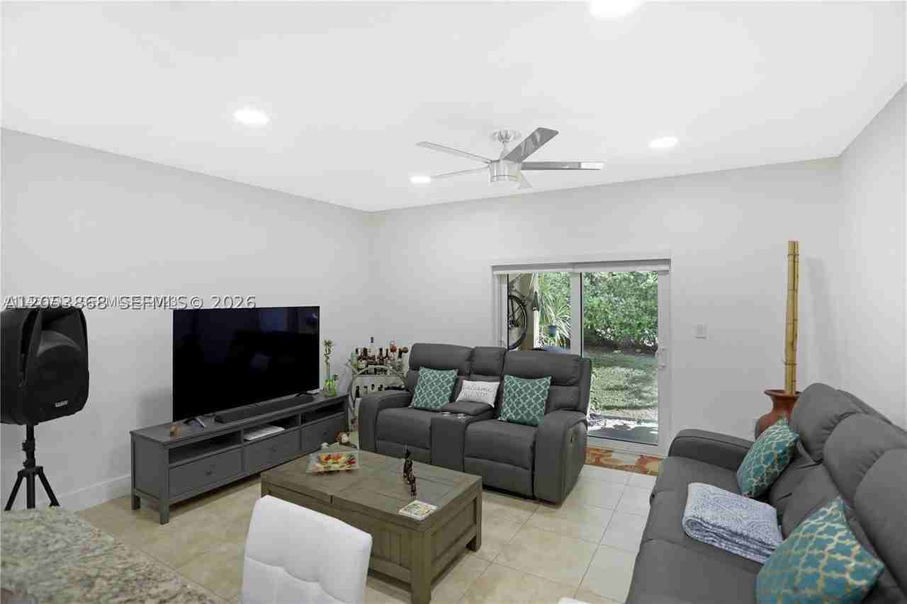 5701 Nw 114th Ct #106 - Photo 7 of 21
