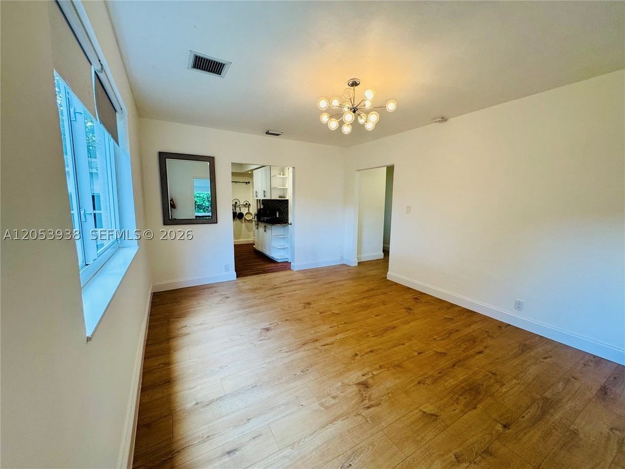 920 N 26th Ave #0 - Photo 3 of 26