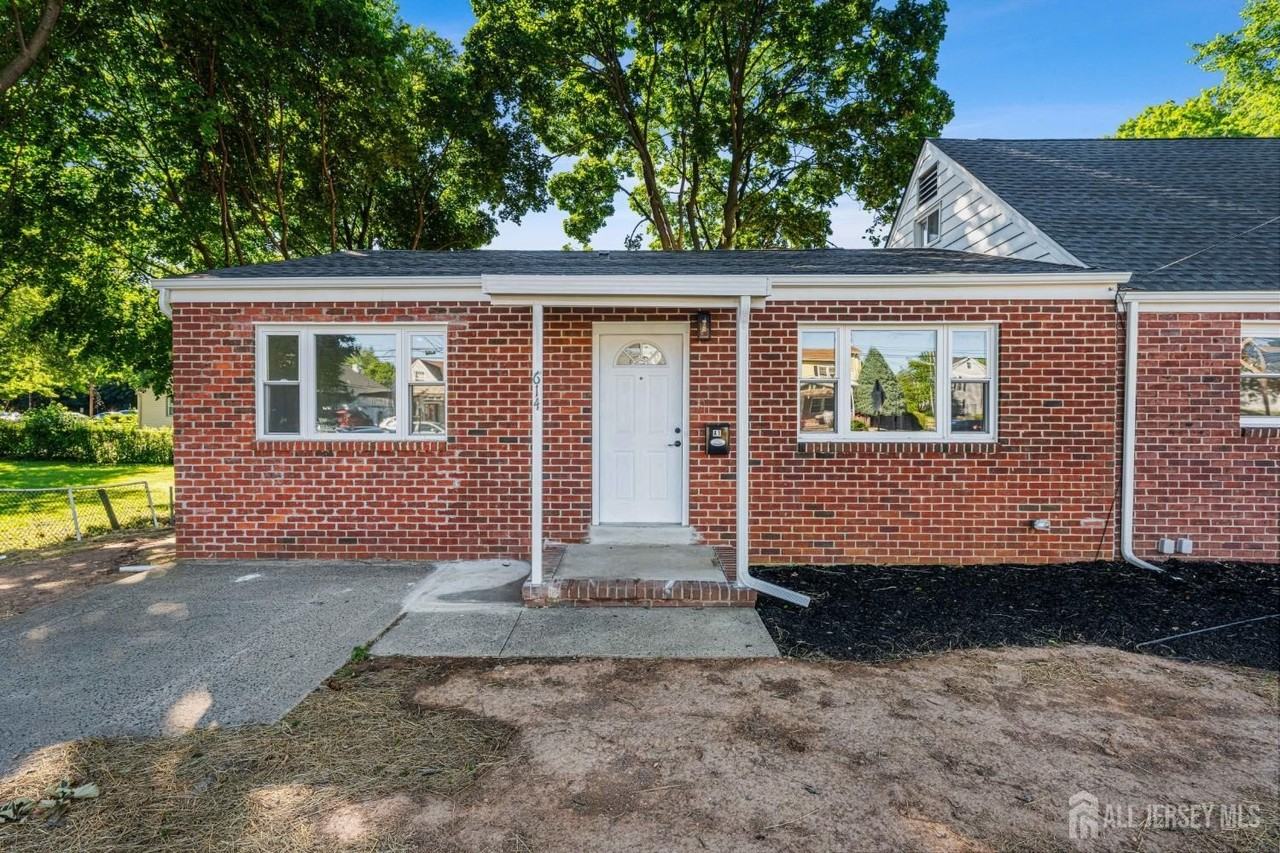 614 Remsen Ave #1 - Photo 3 of 22