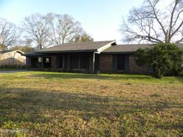 featured image of 2507 Parkway Rd