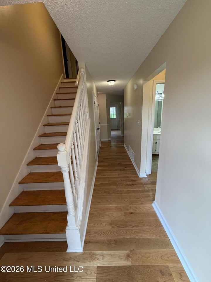 7632 Tally Ho Dr E - Photo 2 of 14