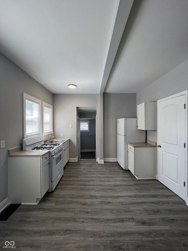 129 W Hendricks St #6 - Photo 6 of 20