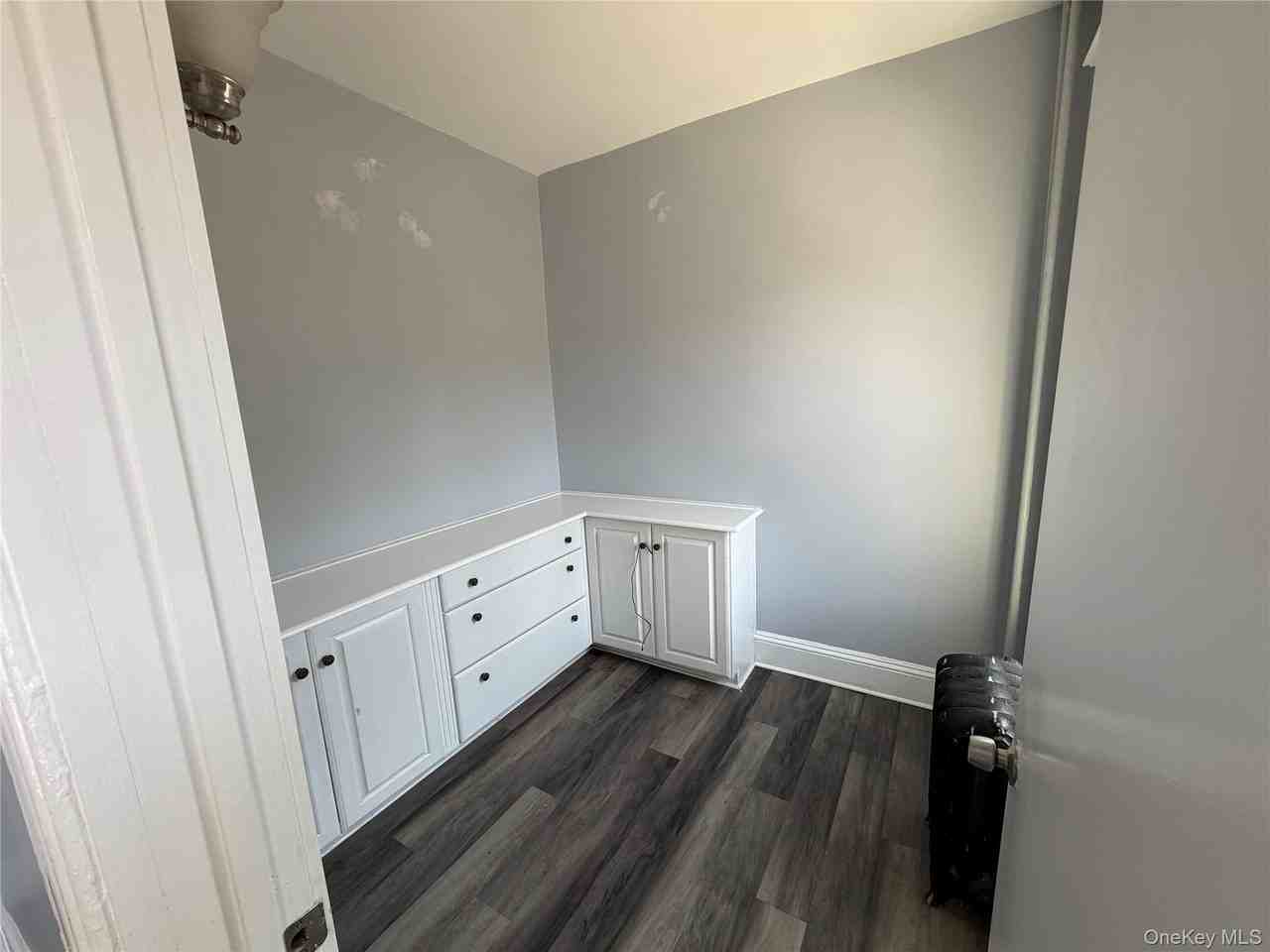 46 Benkard Ave #2 - Photo 2 of 7