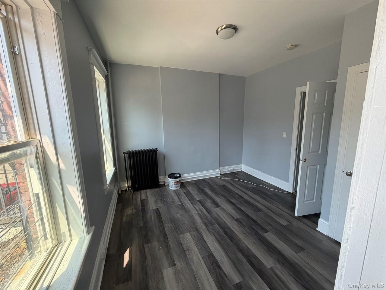 46 Benkard Ave #2 - Photo 3 of 7