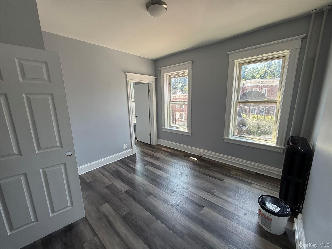 46 Benkard Ave #2 - Photo 4 of 7