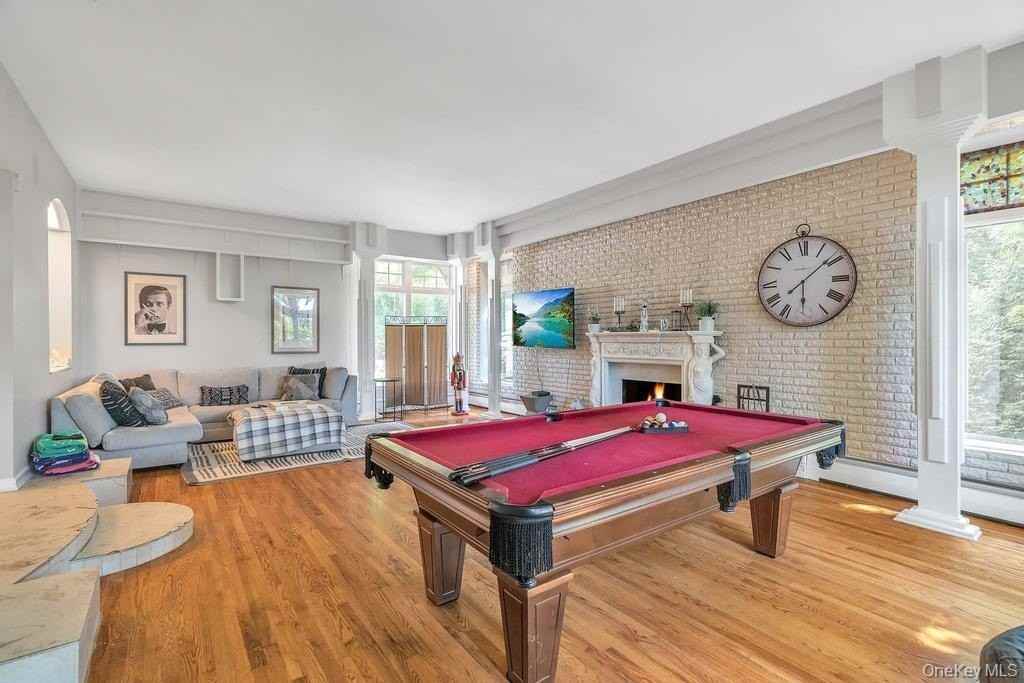 45 Wolden Rd - Photo 7 of 25