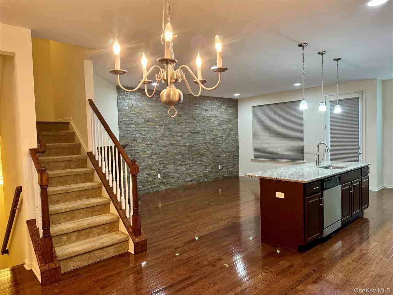 127 Meadow View Dr - Photo 6 of 20