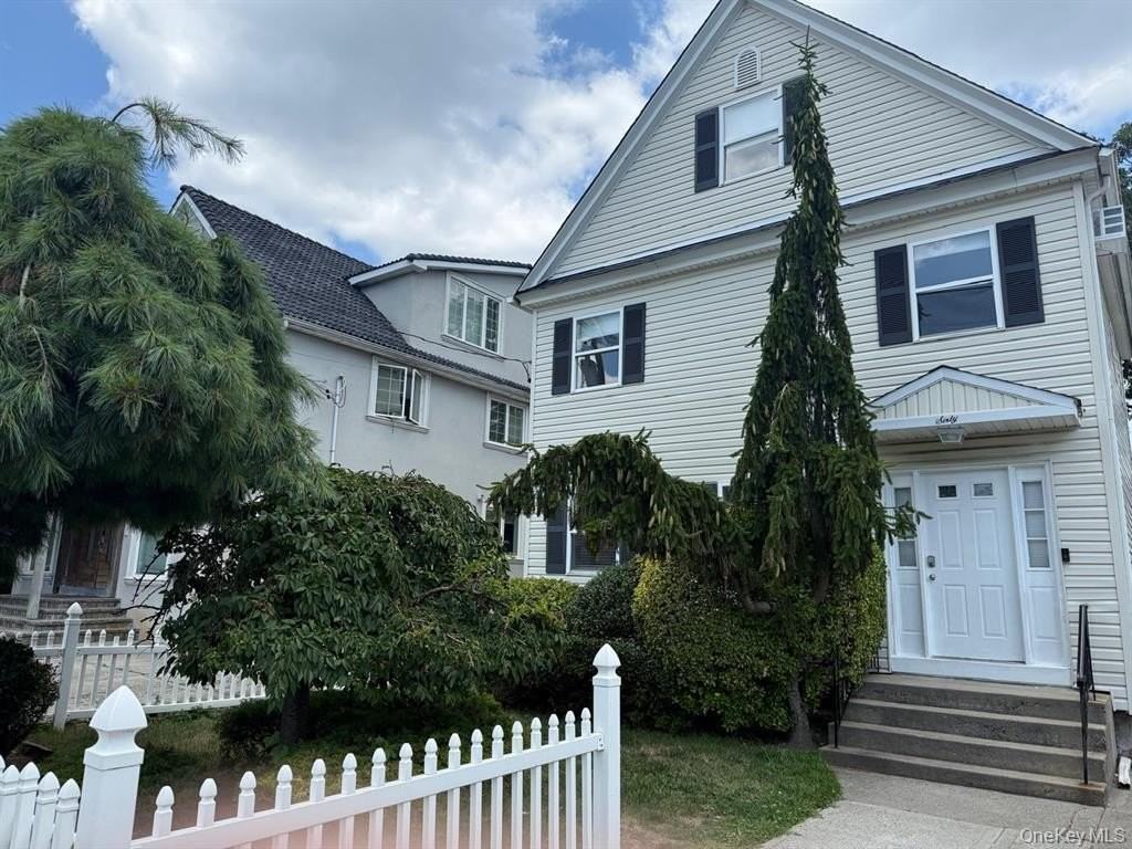 60 Columbia Ave - Photo 2 of 33