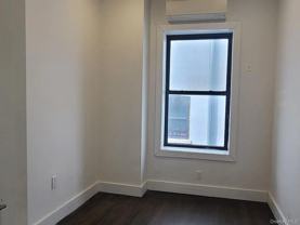 550 Howard Ave #2R - Photo 1 of 1