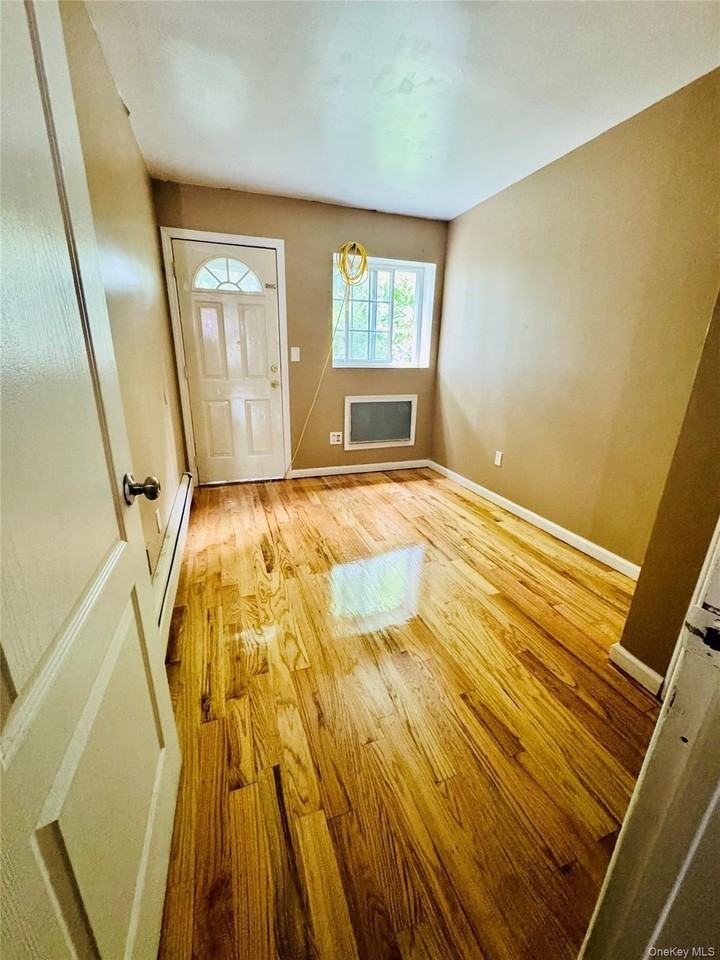 18915 117th Rd #2ndFL - Photo 2 of 10
