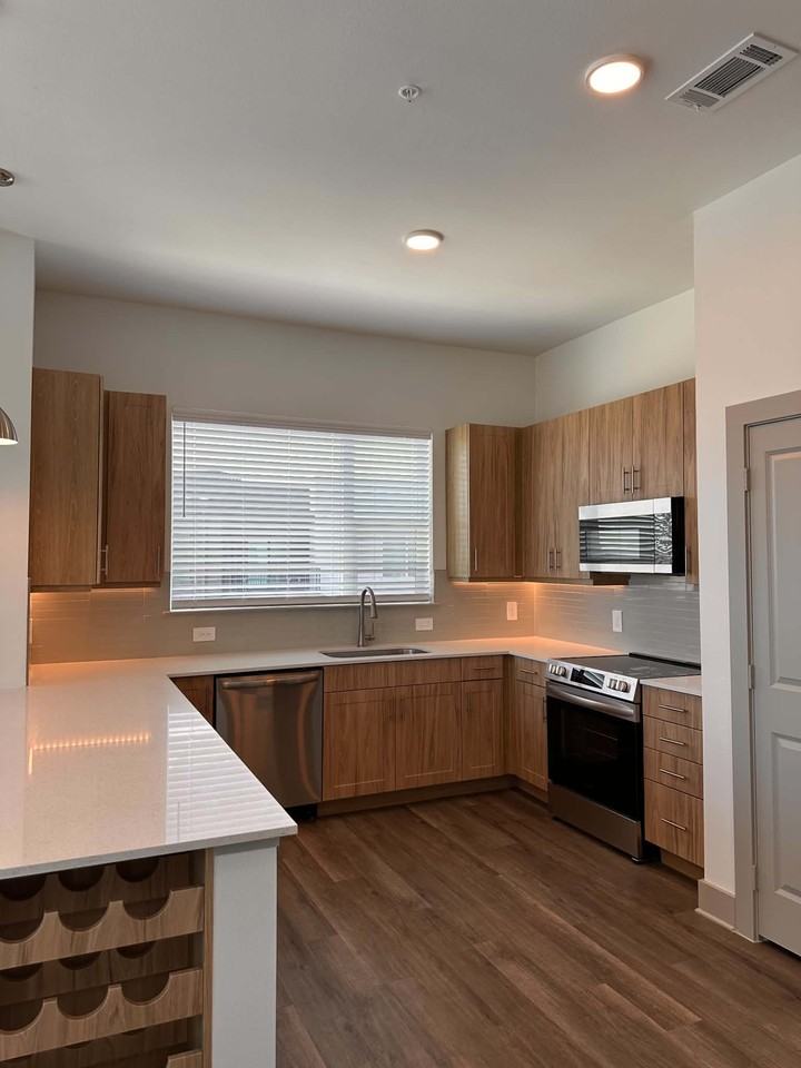 4550 Windhaven Pkwy #3229