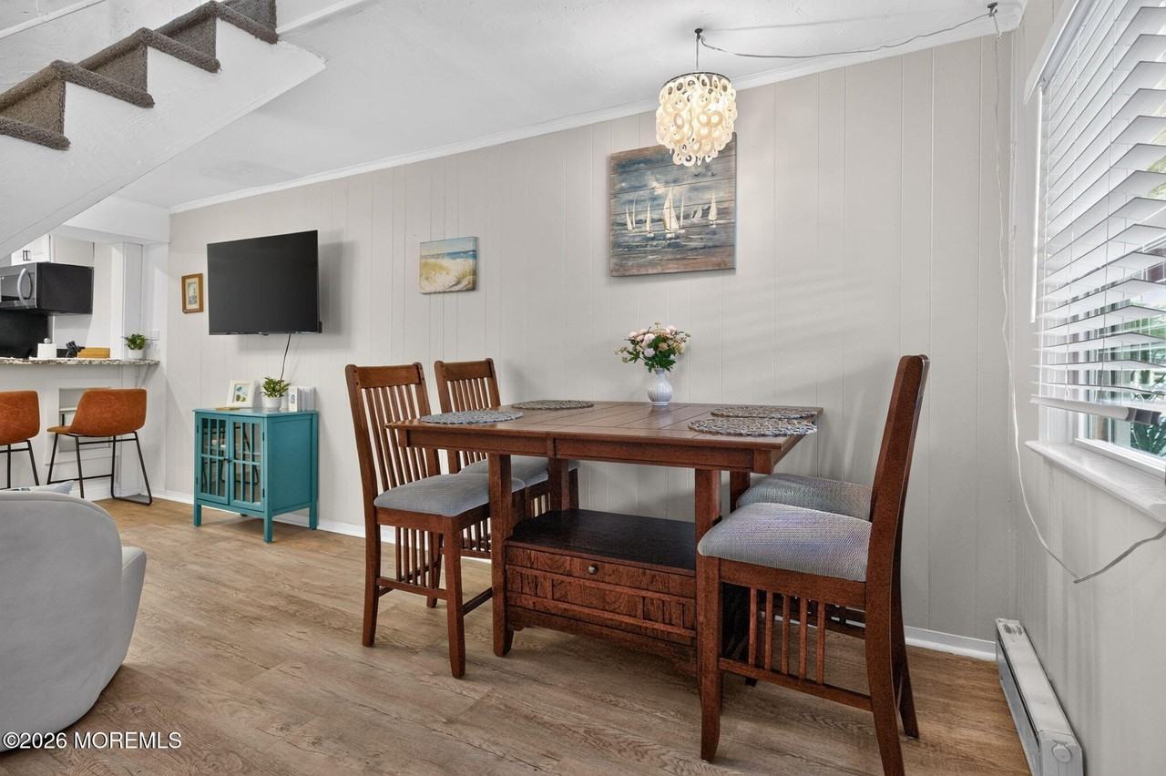 124 Broadway - Photo 3 of 45