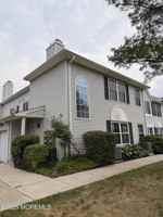 featured image of 36 Racquet Rd
