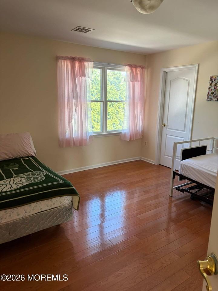 1801 Finderne St - Photo 7 of 15