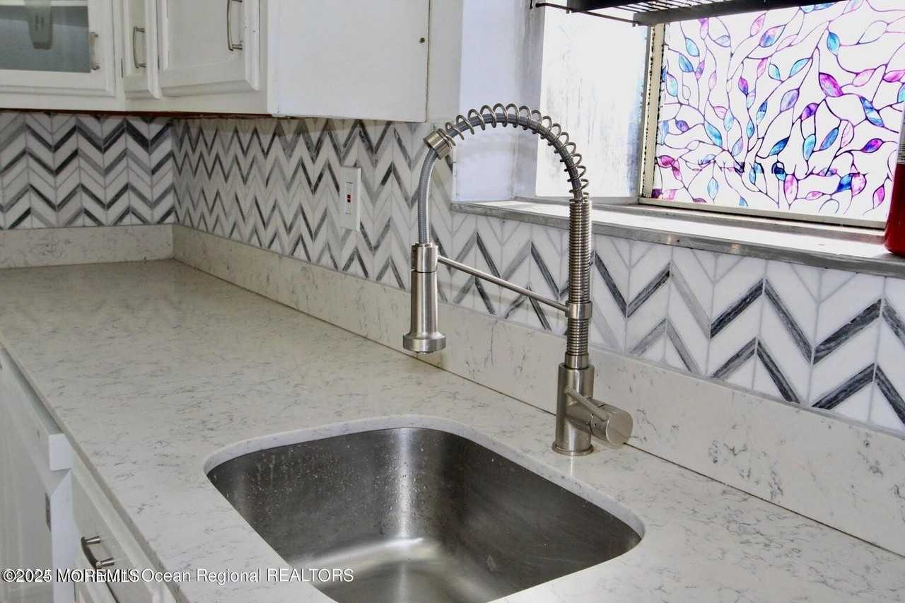 9 Kearney St #A - Photo 5 of 15