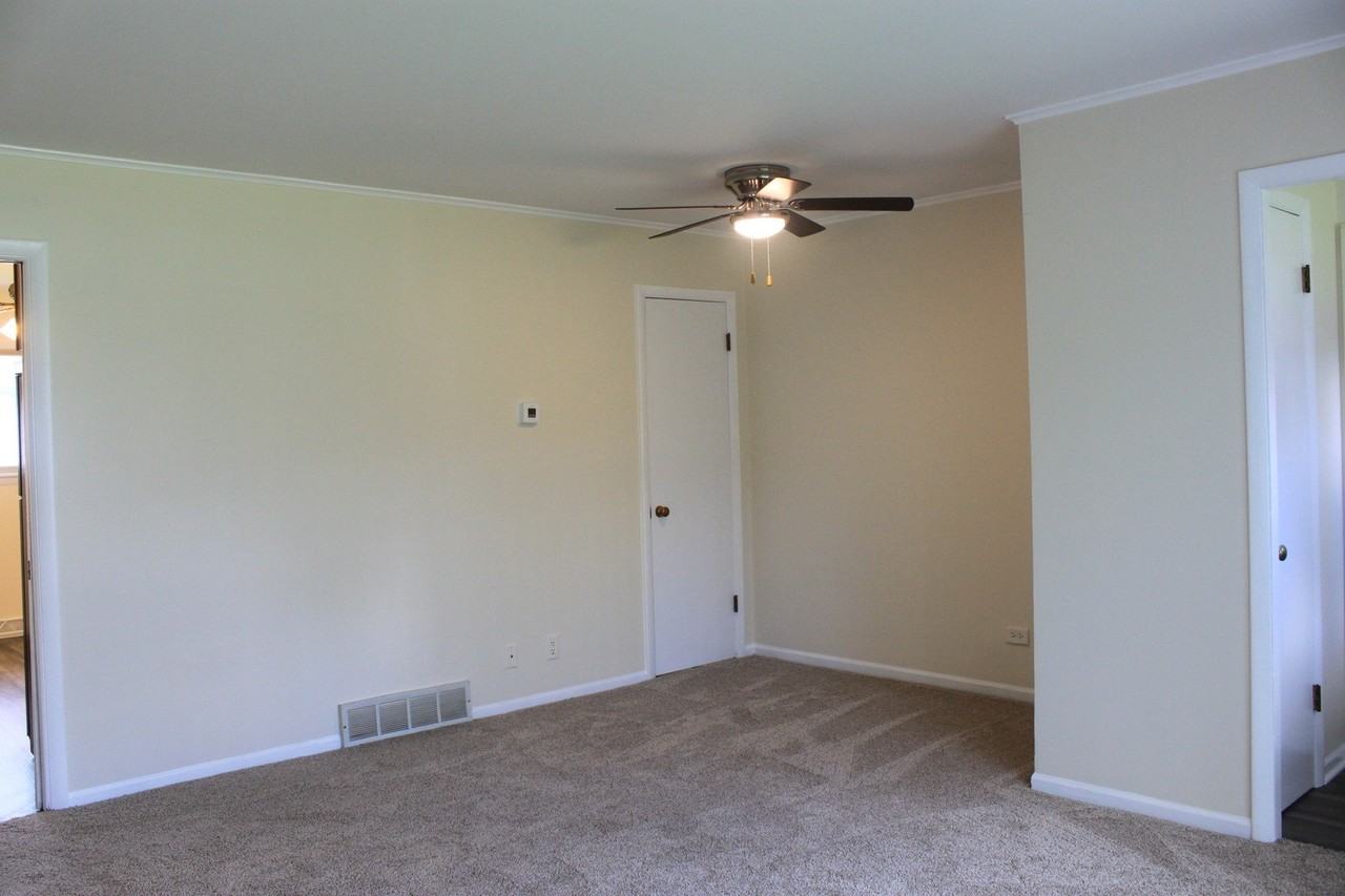 63 Pine Ct - Photo 4 of 22