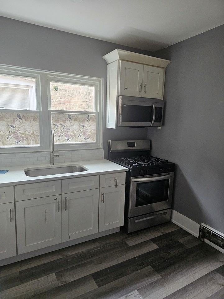 5506 N Luna Ave #2 - Photo 4 of 11