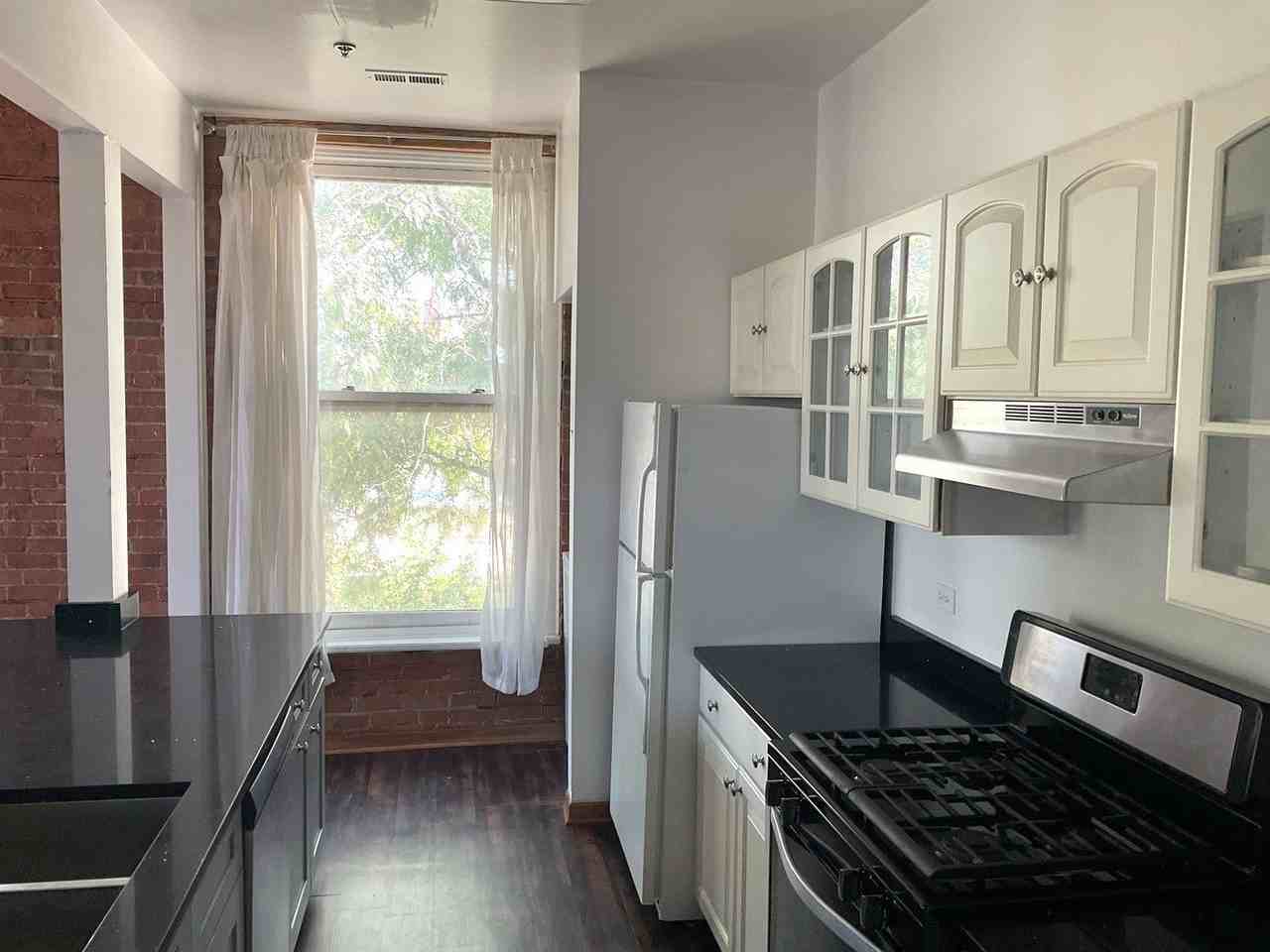 29 W New York St #3 - Photo 5 of 13