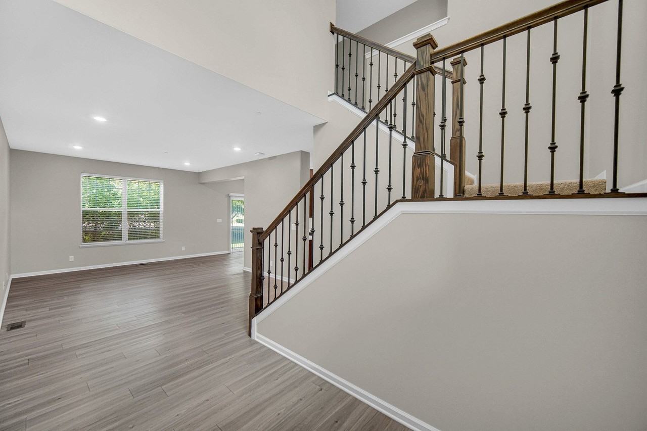 1115 Goldfinch Ave - Photo 4 of 26