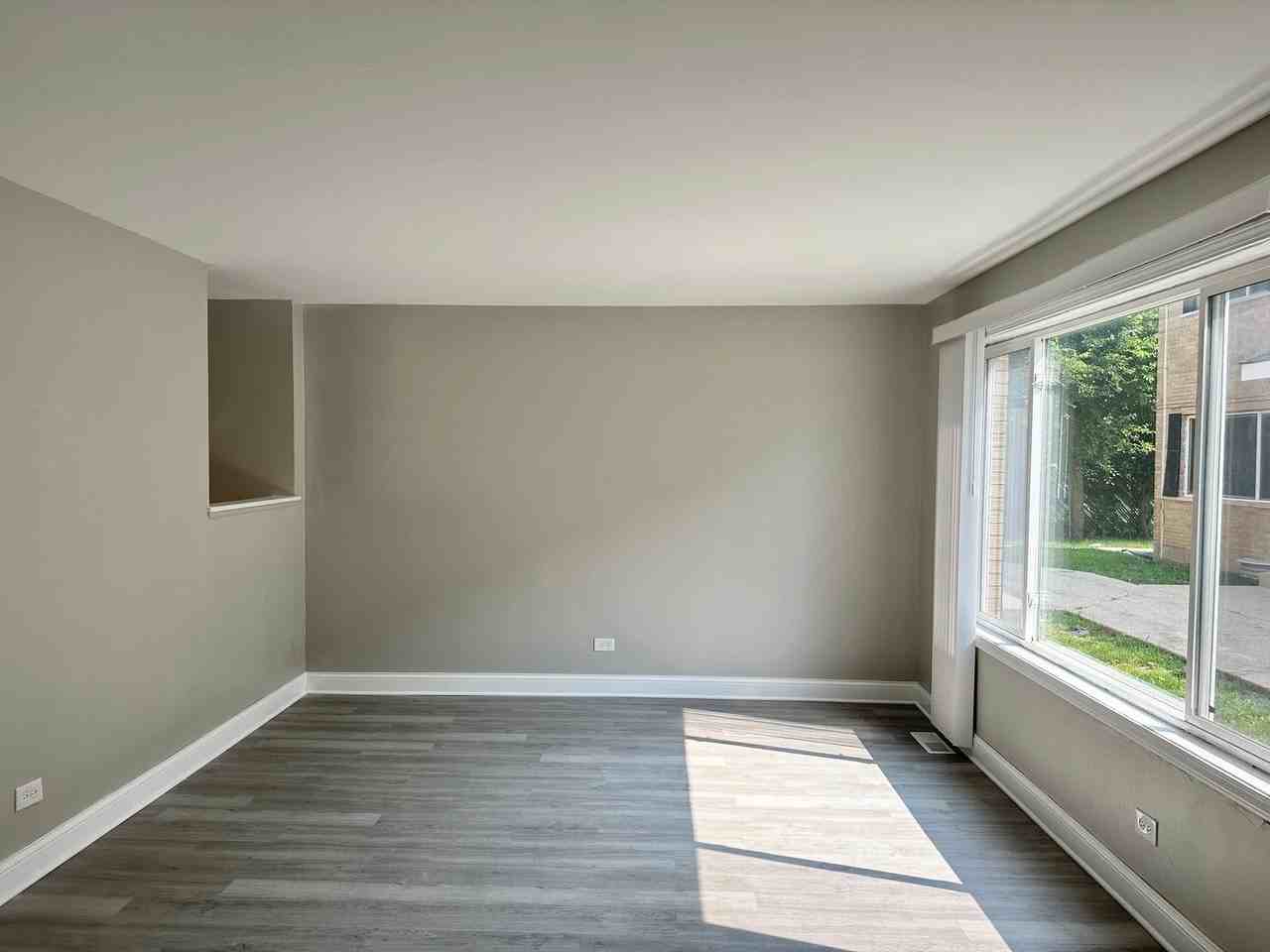 1719 E Roosevelt Rd #2 - Photo 7 of 19
