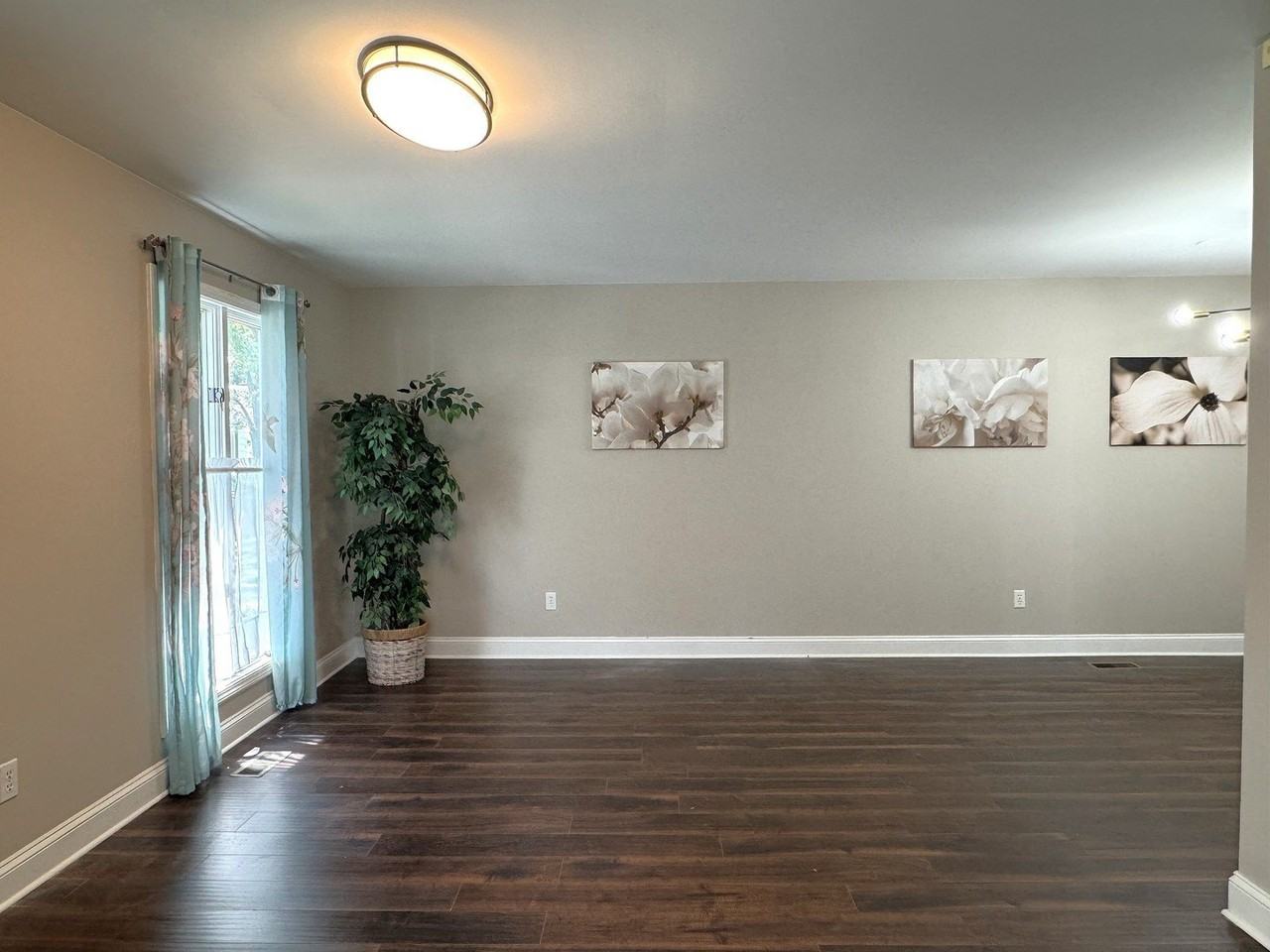 6652 Fernwood Dr - Photo 3 of 18