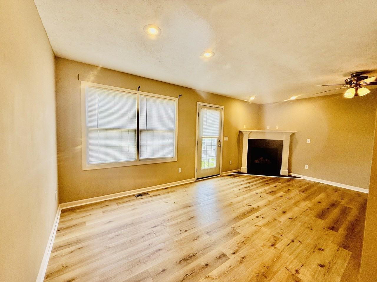1112 Ekstam Dr #4 - Photo 2 of 21