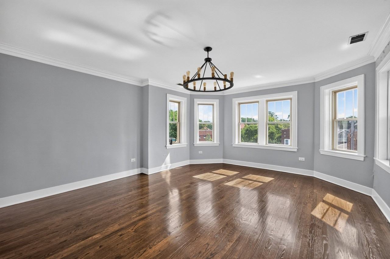 1101 S Oak Park Ave #3 - Photo 3 of 15