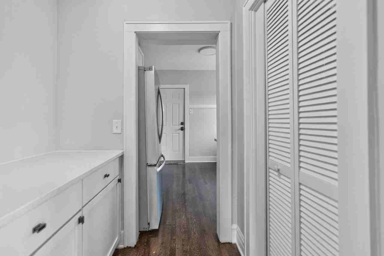 1101 S Oak Park Ave #3 - Photo 6 of 15