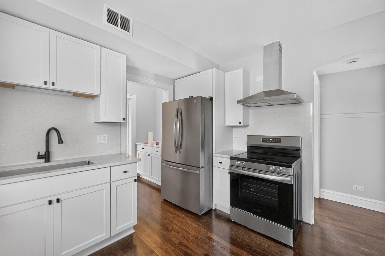 1101 S Oak Park Ave #3 - Photo 7 of 15