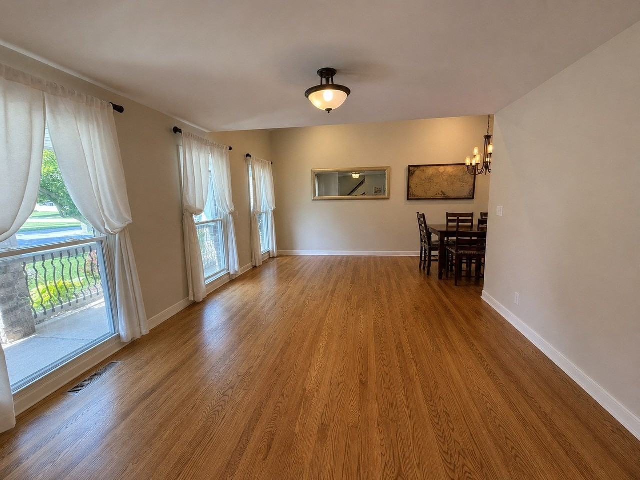 1550 W Goldengate Dr - Photo 4 of 36