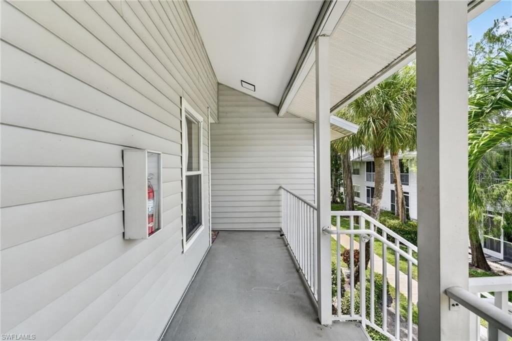 1915 Courtyard Way #202 - Photo 3 of 45