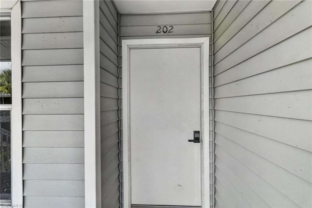 1915 Courtyard Way #202 - Photo 4 of 45