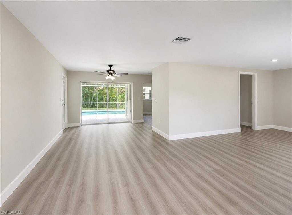 4532 Beechwood Lake Dr - Photo 5 of 28