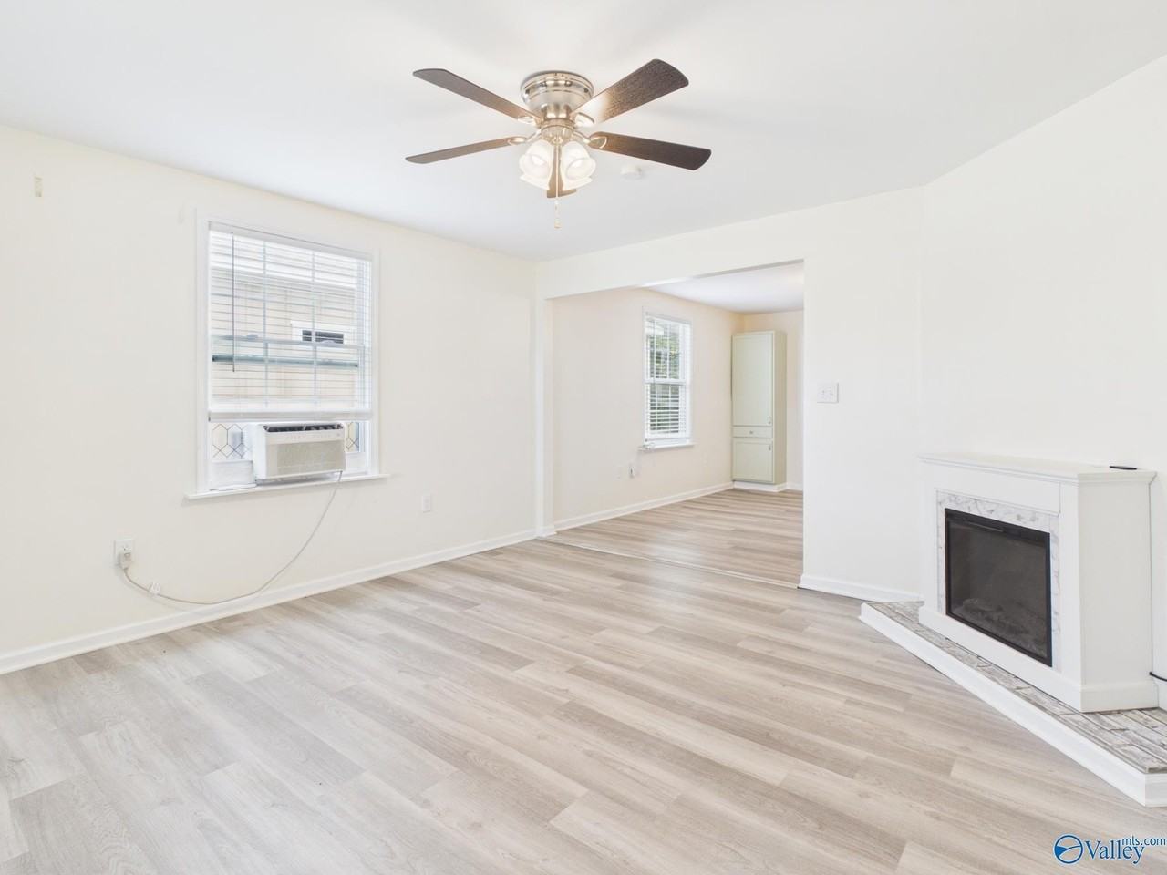 2106 Levert St Ne - Photo 4 of 14