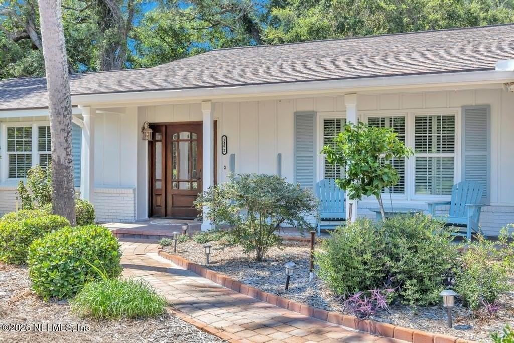 1452 Seminole Rd - Photo 3 of 50