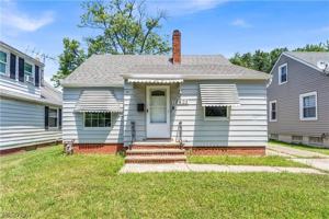 featured image of 18405 Raymond St