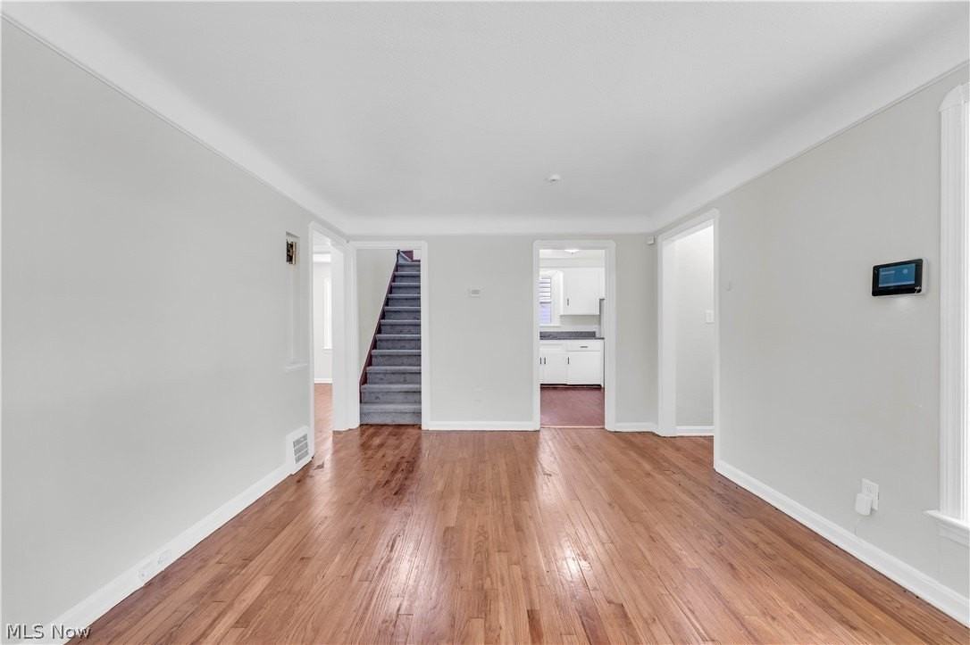 18405 Raymond St - Photo 4 of 22