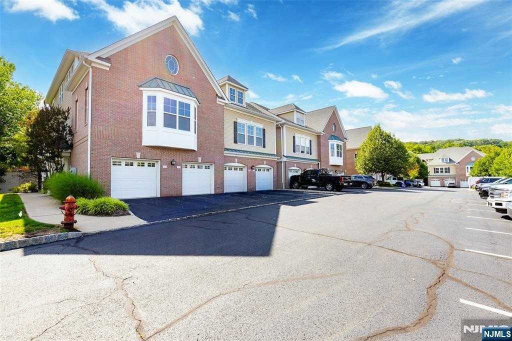 407 River Pl - Photo 2 of 25