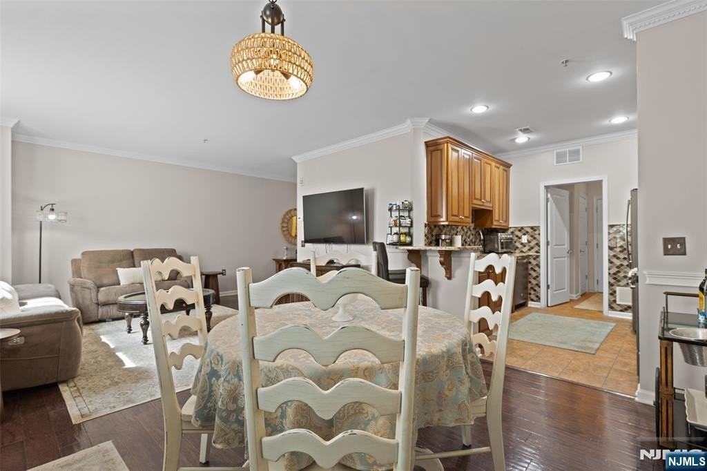 407 River Pl - Photo 7 of 25
