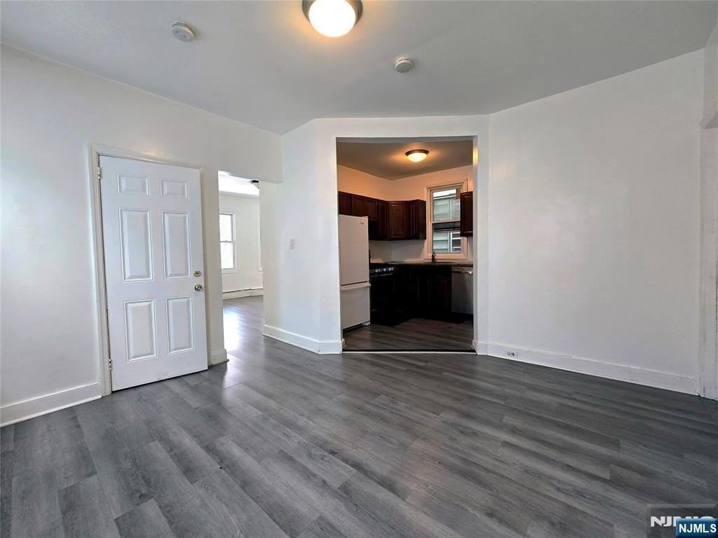 24 Harrison Pl - Photo 2 of 17