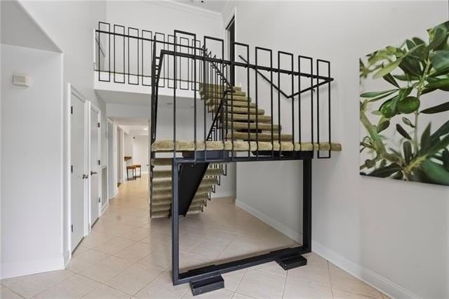 5566 Jacquelyn Ct - Photo 4 of 37