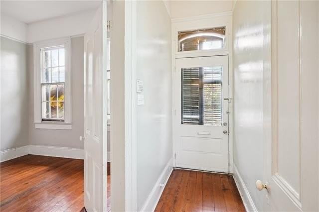 1469 N Prieur St - Photo 3 of 17