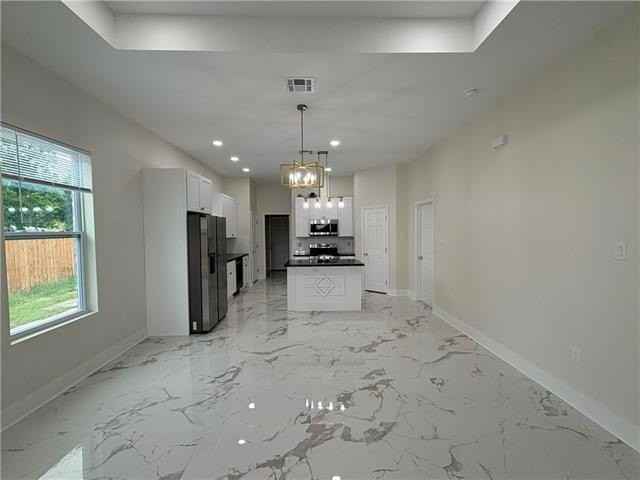 2220 Riverbend Dr - Photo 3 of 8