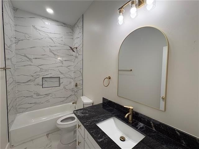 2220 Riverbend Dr - Photo 5 of 8